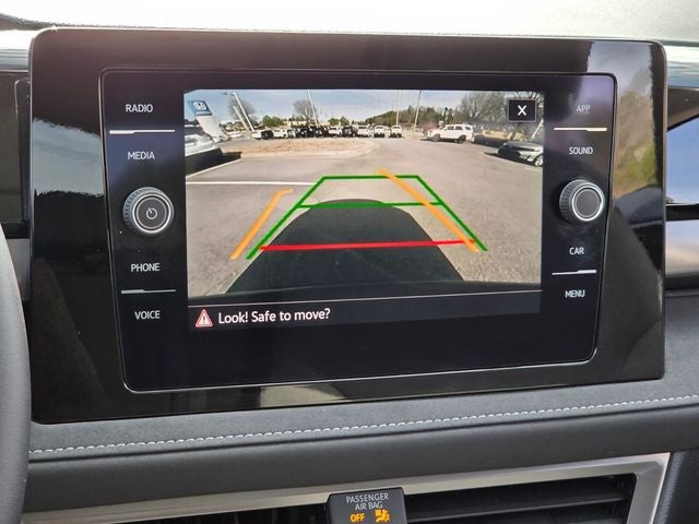 2025 Volkswagen Taos 1.5T SE Black