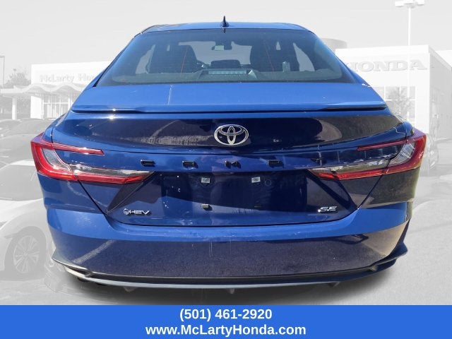 2025 Toyota Camry SE