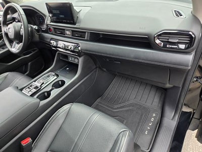 2023 Honda Pilot Elite