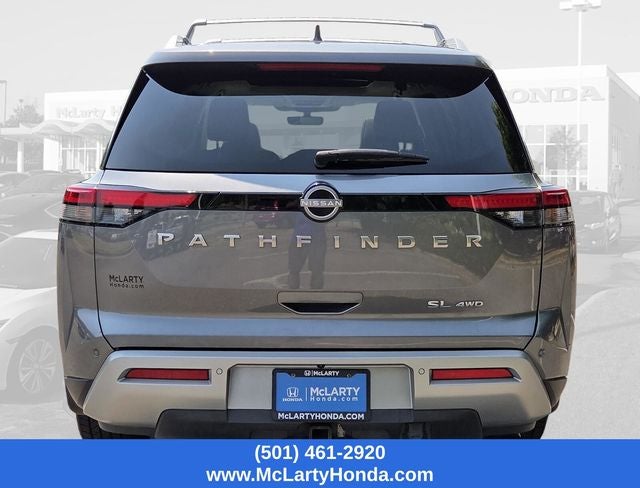 2023 Nissan Pathfinder SL