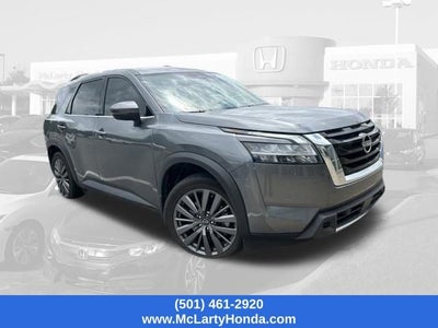 2023 Nissan Pathfinder SL