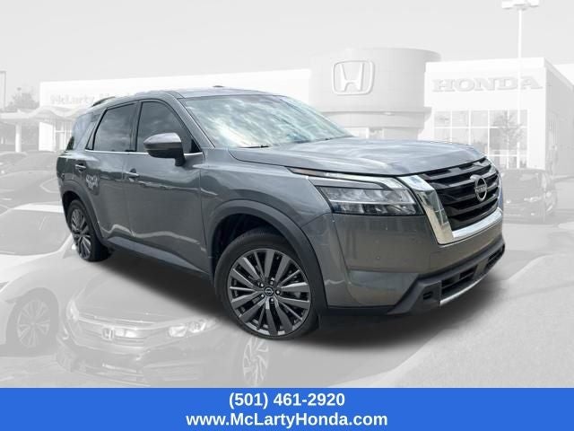 2023 Nissan Pathfinder SL