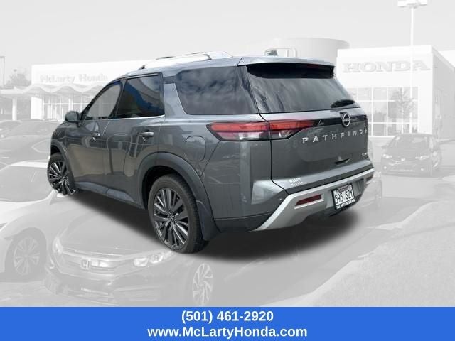 2023 Nissan Pathfinder SL