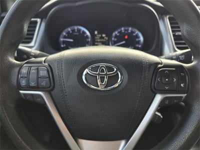 2019 Toyota Highlander LE