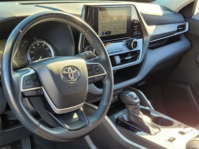 2023 Toyota Highlander LE