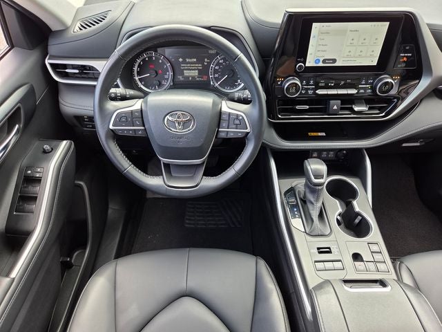 2025 Toyota Highlander XLE