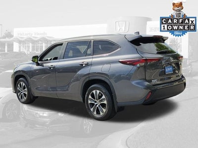 2025 Toyota Highlander XLE