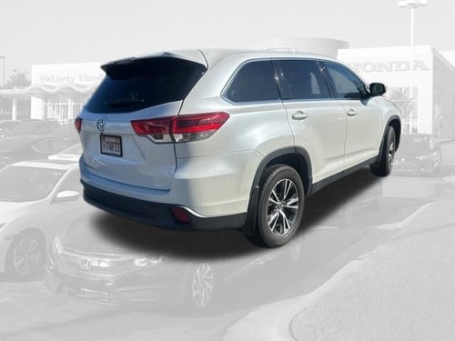 2019 Toyota Highlander LE