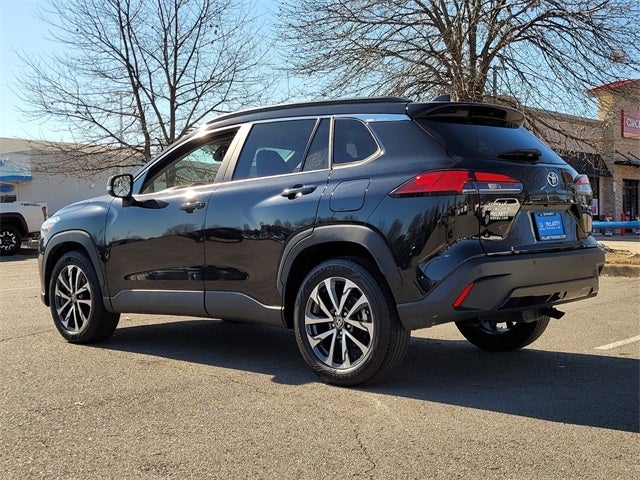 2025 Toyota Corolla Cross XLE