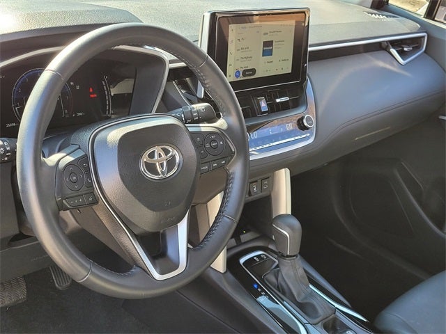 2025 Toyota Corolla Cross XLE