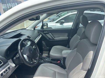 2016 Subaru Forester 2.5i Touring