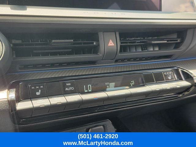2025 Toyota Prius XLE