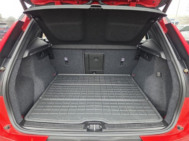 2022 Volvo XC40 R-Design