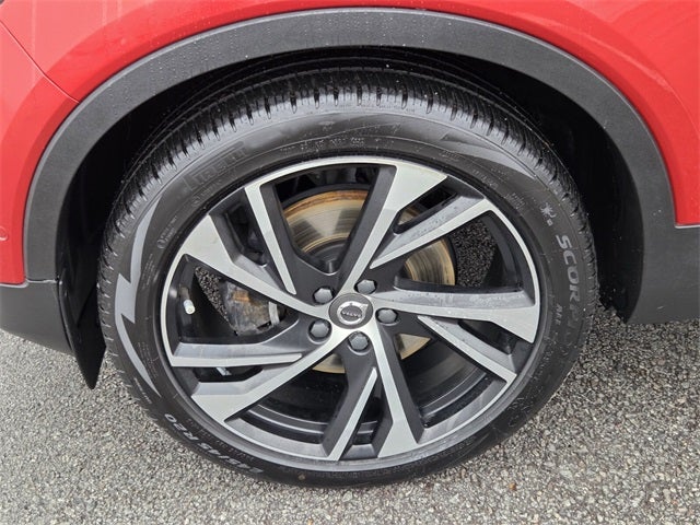 2022 Volvo XC40 R-Design