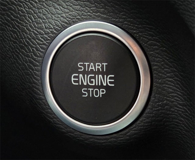 2022 Volvo XC40 R-Design