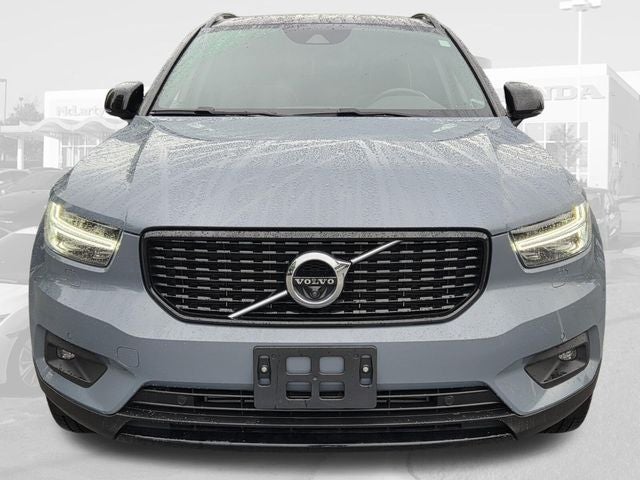2020 Volvo XC40 R-Design