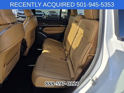 2023 Jeep Grand Cherokee Summit