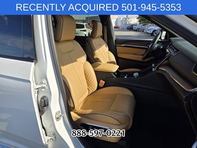 2023 Jeep Grand Cherokee Summit