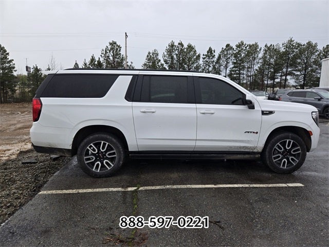 2023 GMC Yukon XL AT4