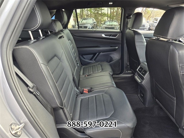 2024 Volkswagen Atlas Cross Sport 2.0T SEL R-Line