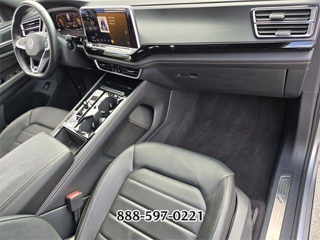 2024 Volkswagen Atlas Cross Sport 2.0T SEL R-Line