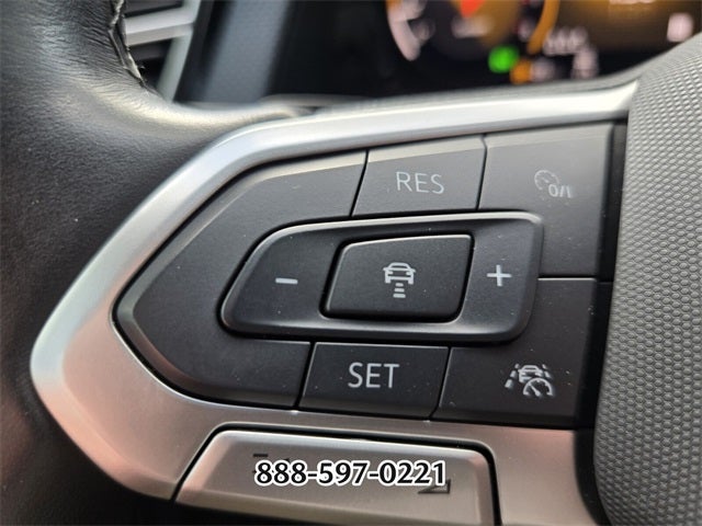 2024 Volkswagen Atlas Cross Sport 2.0T SEL R-Line