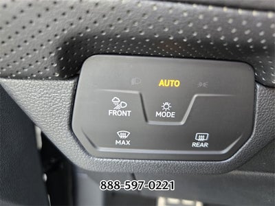 2024 Volkswagen Atlas Cross Sport 2.0T SEL R-Line