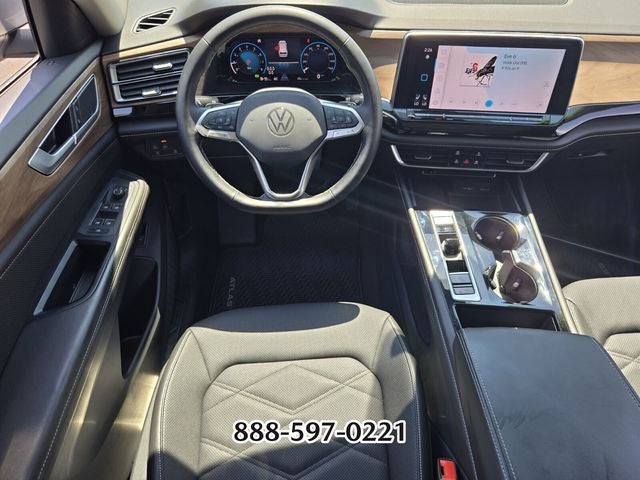 2024 Volkswagen Atlas 2.0T SE w/Technology