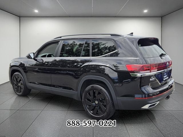 2025 Volkswagen Atlas 2.0T SE w/Technology