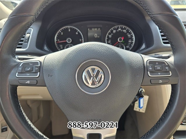 2013 Volkswagen Passat TDI SE w/Sunroof