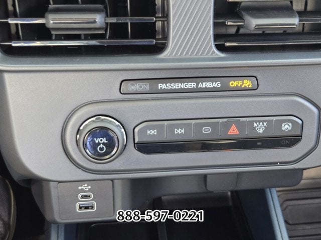 2025 Ford Maverick XL