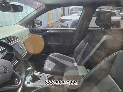 2024 Volkswagen Tiguan 2.0T SE R-Line Black
