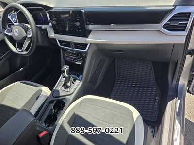 2025 Volkswagen Taos 1.5T SE