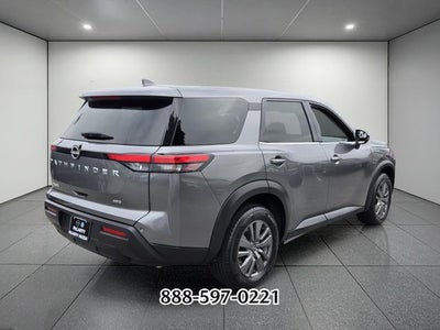 2022 Nissan Pathfinder S