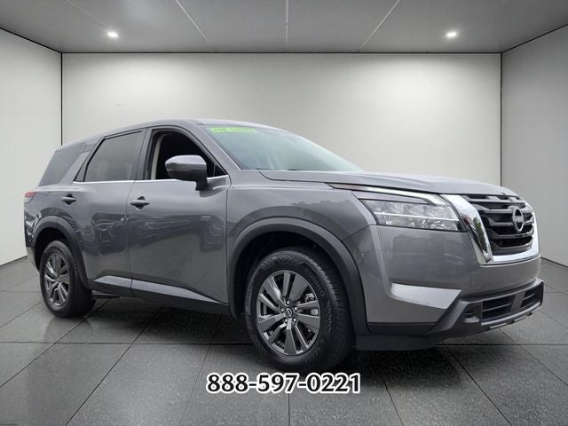 2022 Nissan Pathfinder S