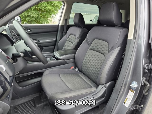 2022 Nissan Pathfinder S