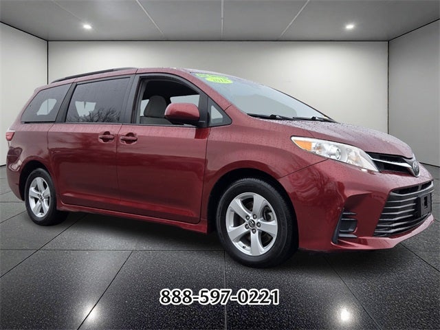 2018 Toyota Sienna L 7 Passenger