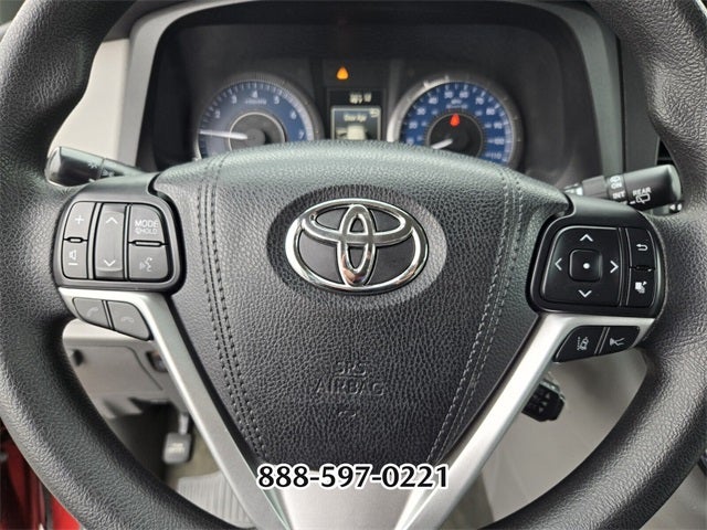 2018 Toyota Sienna L 7 Passenger