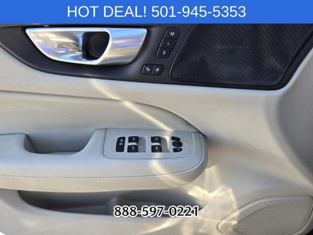 2024 Volvo S60 B5 Plus Dark Theme