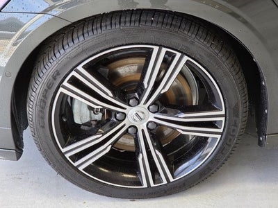 2022 Volvo S60 Recharge Plug-In Hybrid T8 Inscription