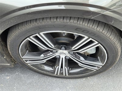 2022 Volvo S60 Recharge Plug-In Hybrid T8 Inscription