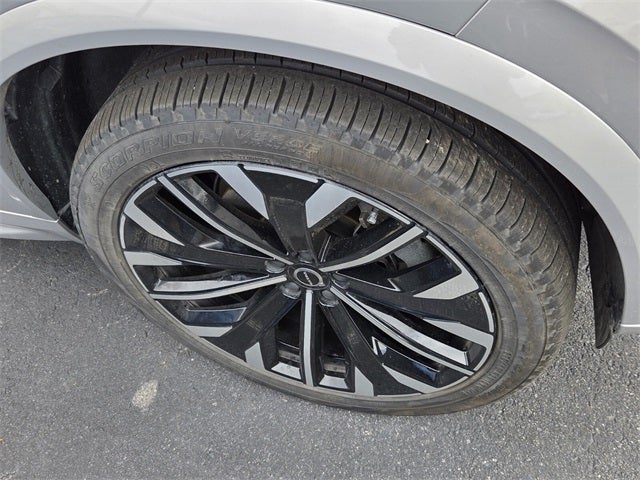 2025 Volvo XC90 B6 Plus 7-Seater 2025.5