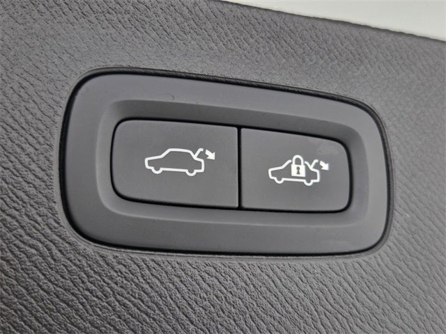 2025 Volvo XC90 B6 Plus 7-Seater 2025.5