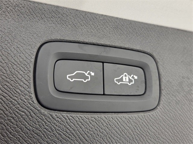 2025 Volvo XC90 B6 Plus 7-Seater 2025.5