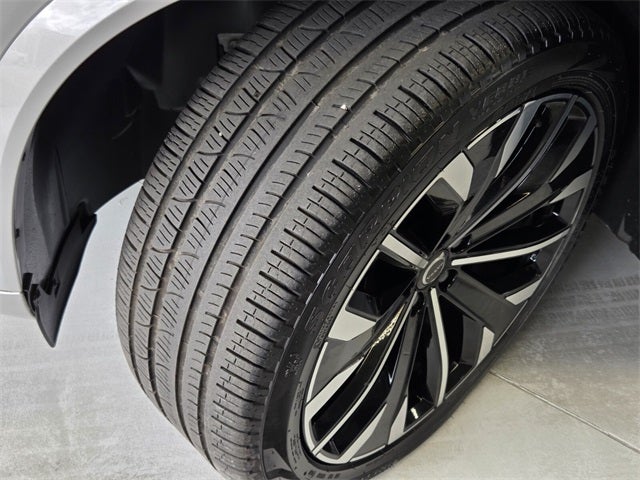 2025 Volvo XC90 B6 Plus 7-Seater 2025.5