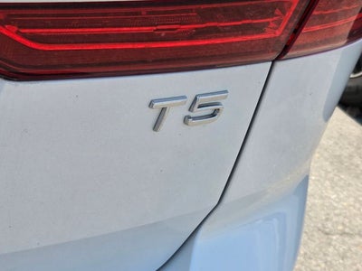 2021 Volvo XC60 T5 R-Design