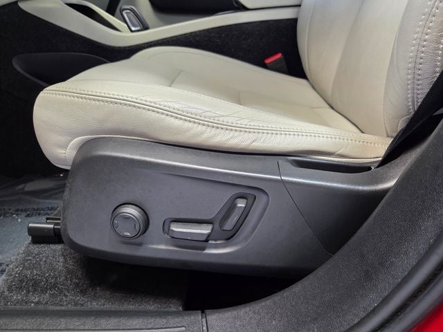 2019 Volvo XC40 Momentum