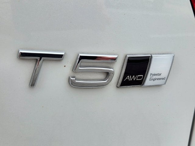2021 Volvo XC40 R-Design