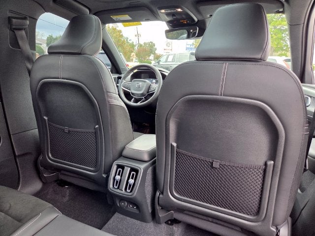 2021 Volvo XC40 R-Design
