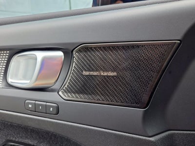 2021 Volvo XC40 R-Design